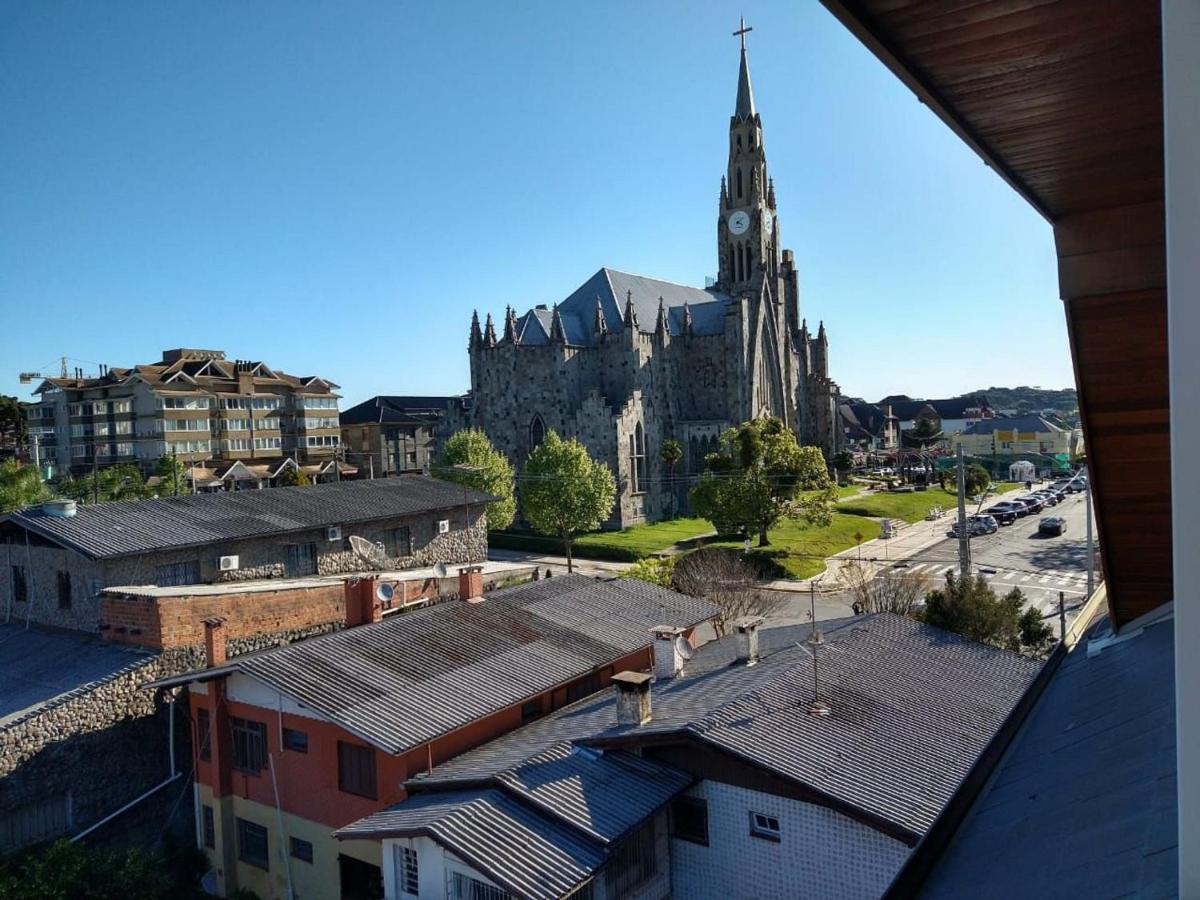 Apartamento Sol Poente Ao Lado Da Catedral 卡内拉 外观 照片